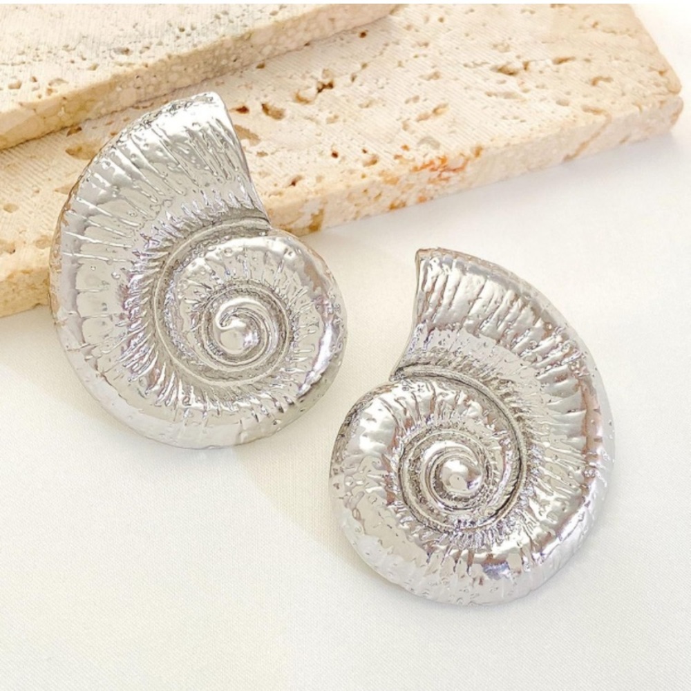 New Silver Tone Large Statement Shell Earrings - image 1